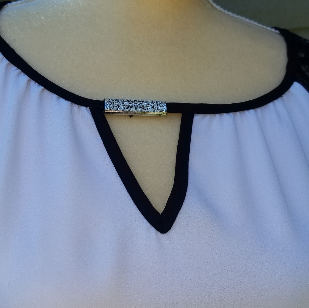 NY Collection pull over blouse - Picture 3 of 6